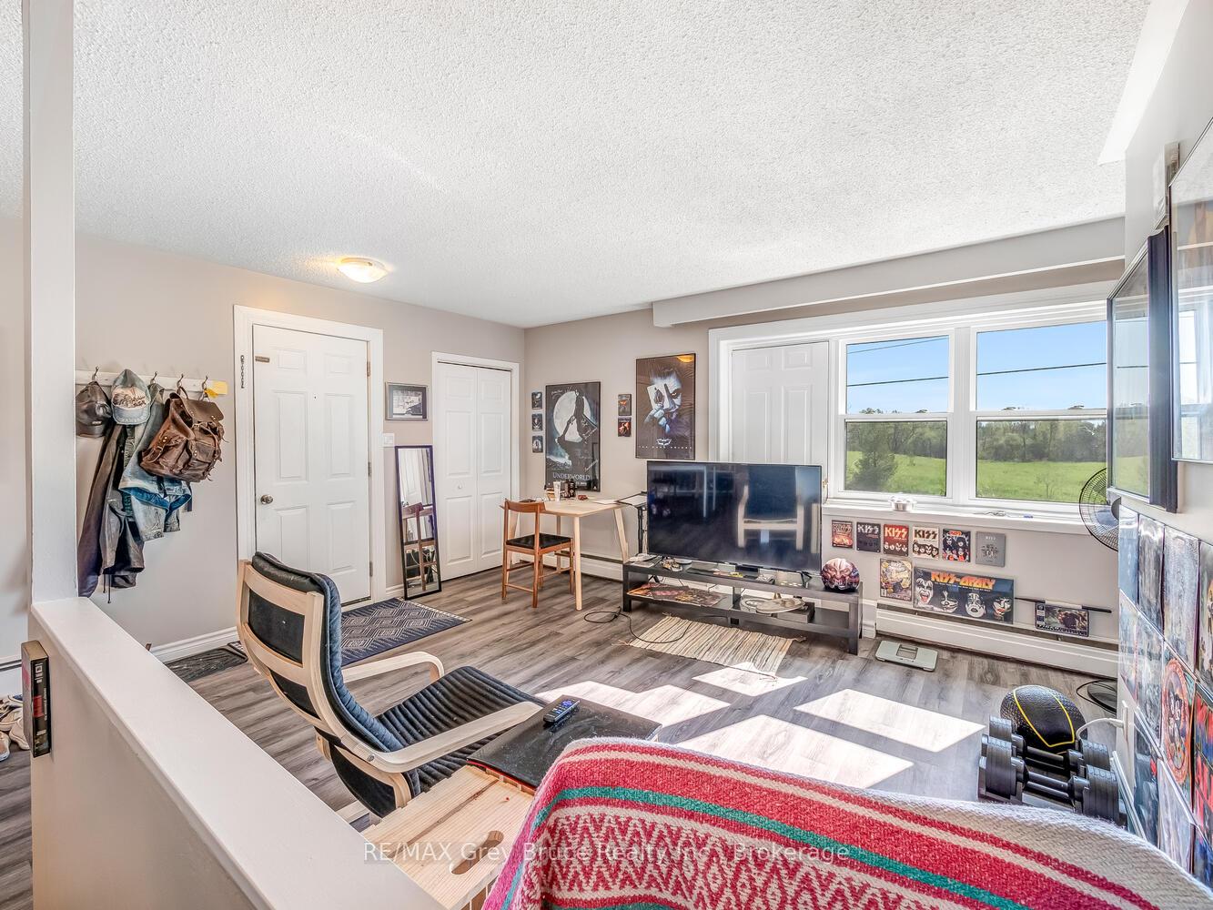 Photo 8 of 596688 10 Concession, Chatsworth — HOMEH