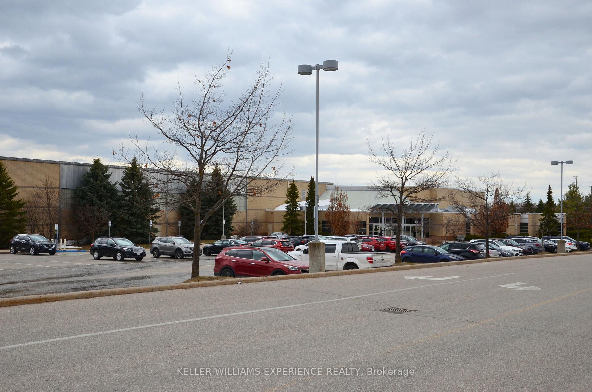 Photo 11 of 201 Stanley Street, Barrie, East Bayfield — HOMEH