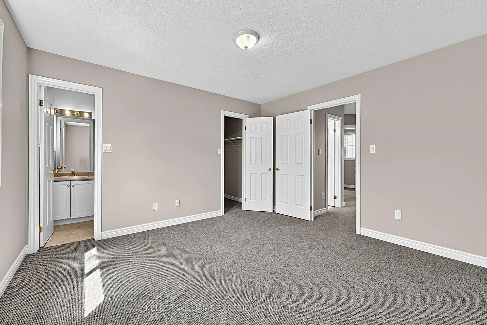 Photo 33 of 201 Stanley Street, Barrie, East Bayfield — HOMEH