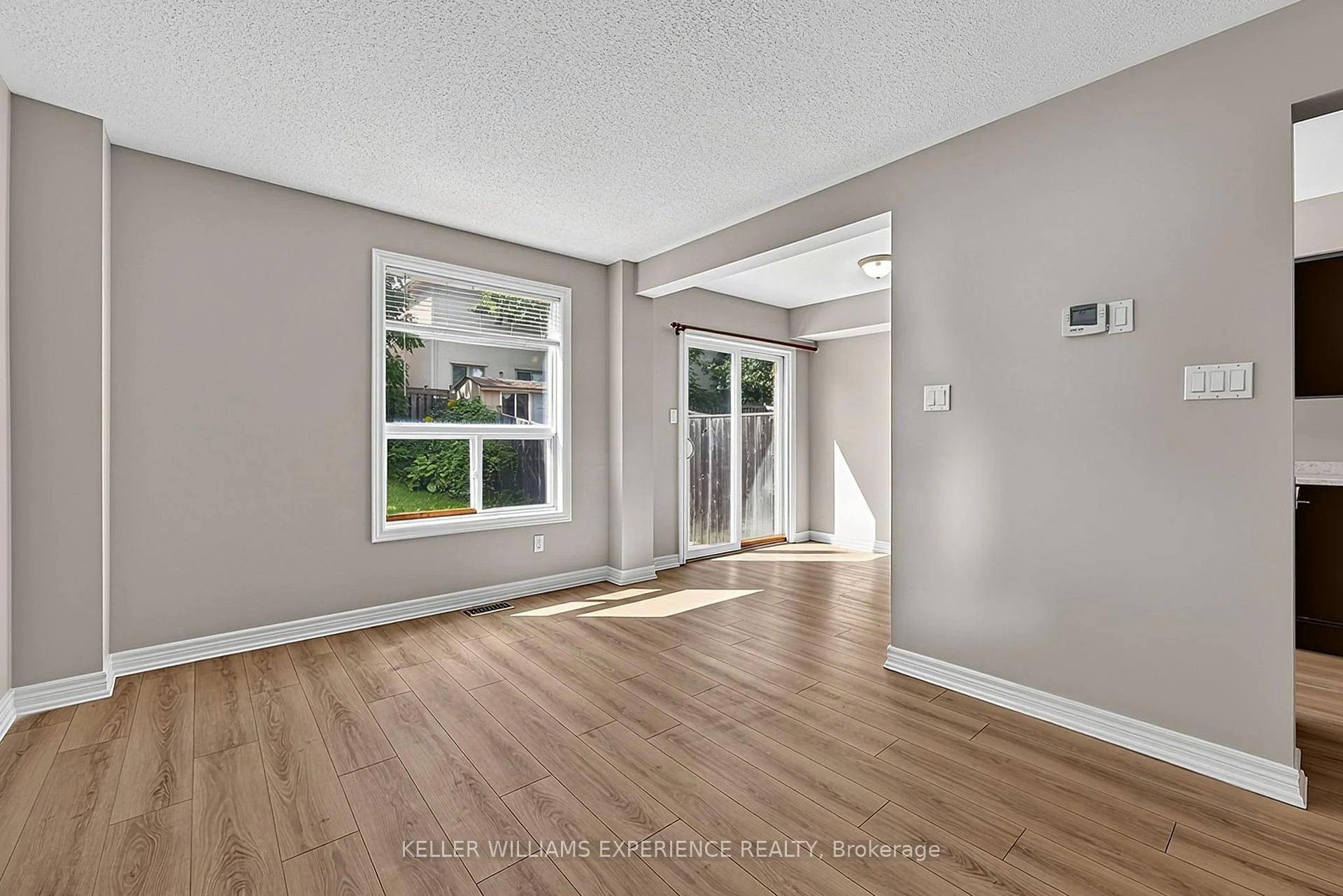 Photo 26 of 201 Stanley Street, Barrie, East Bayfield — HOMEH