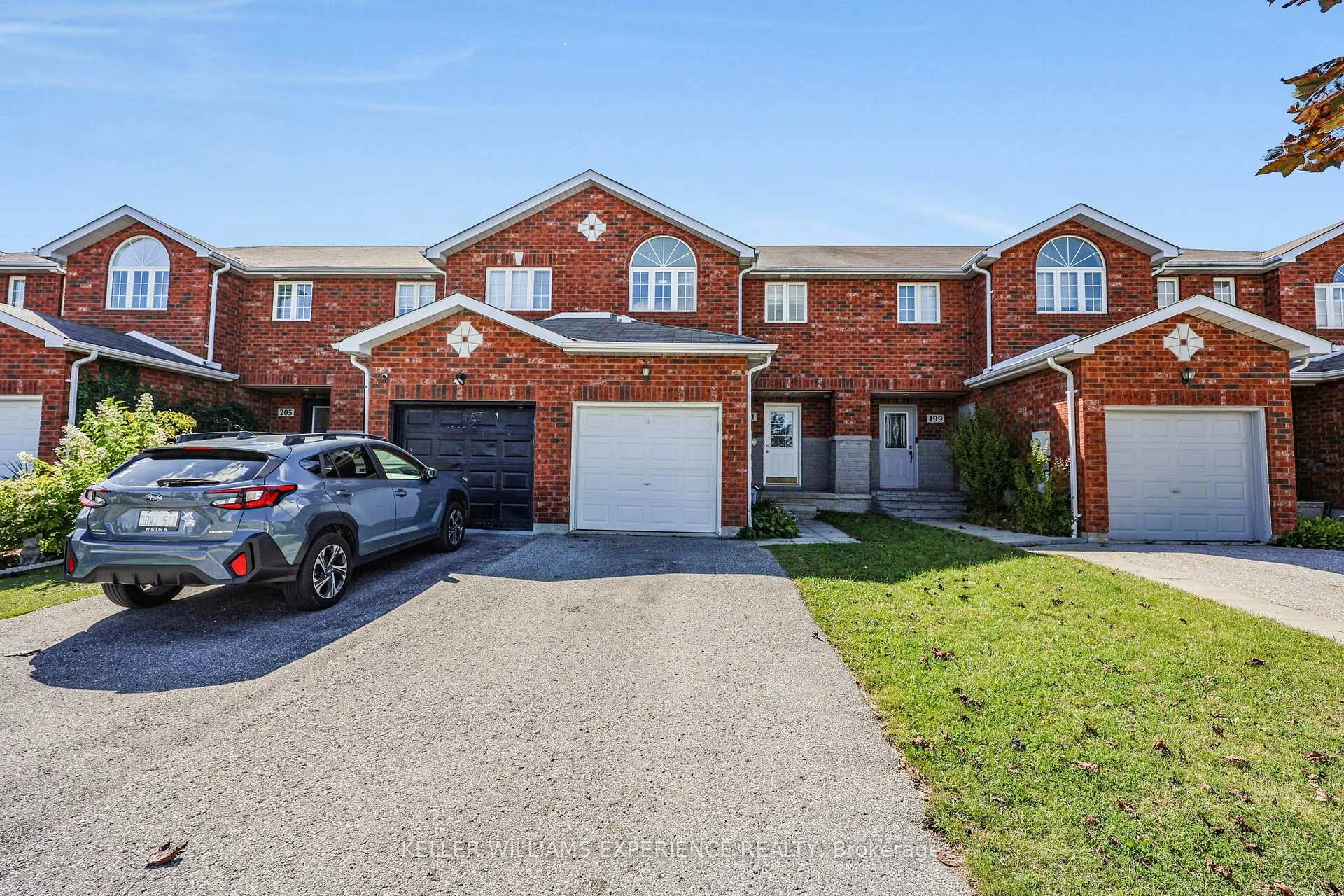 Photo 7 of 201 Stanley Street, Barrie, East Bayfield — HOMEH