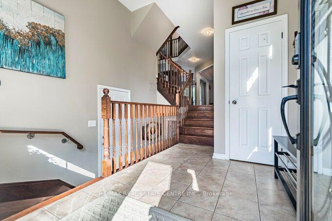 Photo 7 of 84 Lambert Crescent, Brantford, Empire — HOMEH