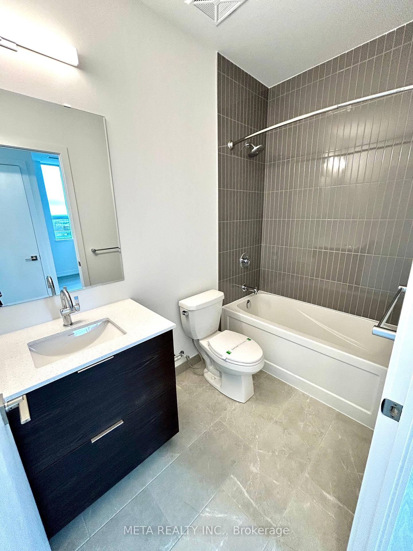 Photo 15 of Unit 605, 2501 Saw Whet Boulevard, Oakville, Glen Abbey — HOMEH