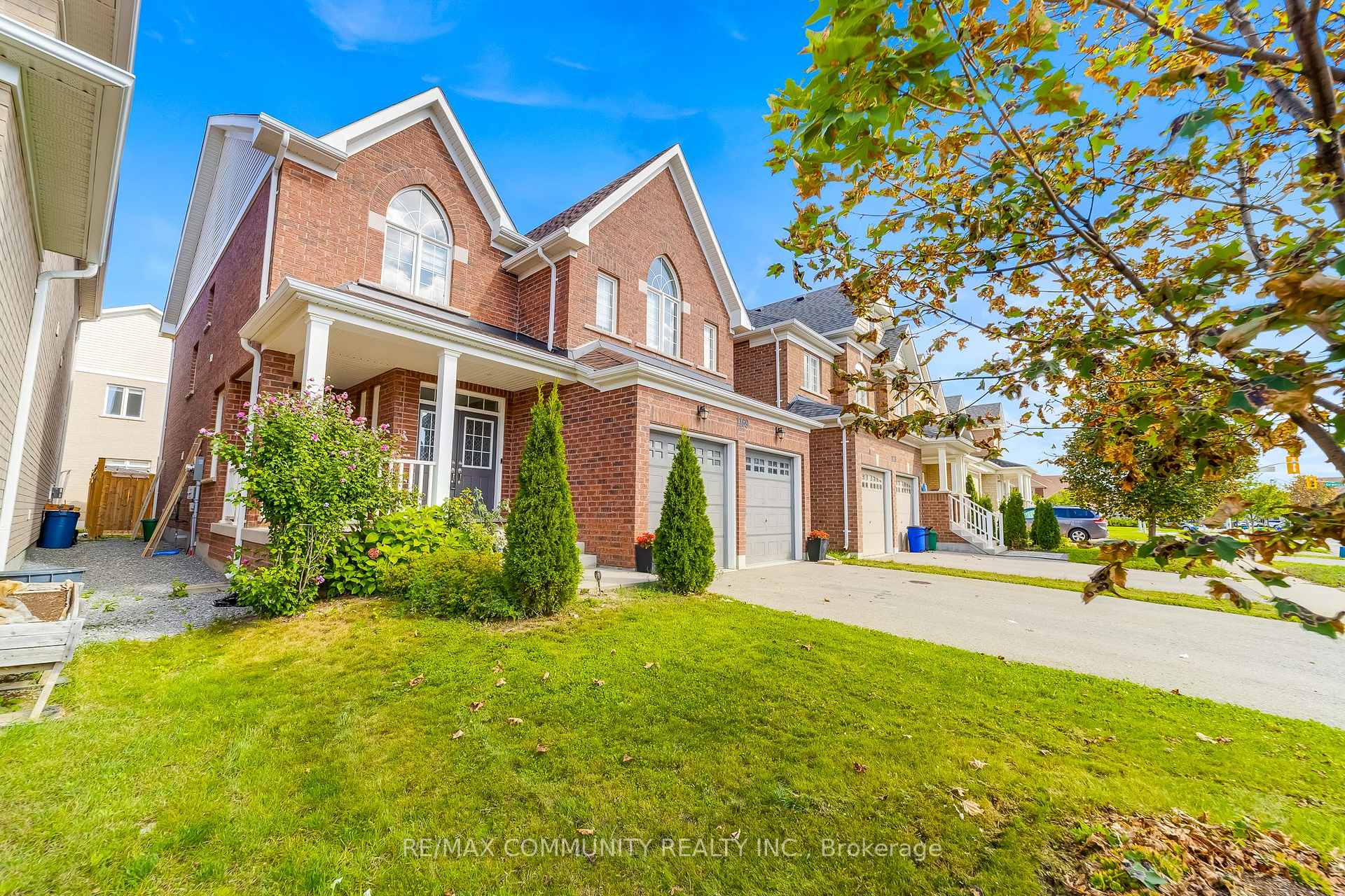Photo 3 of 1169 Greenhill Avenue, Oshawa, Taunton — HOMEH