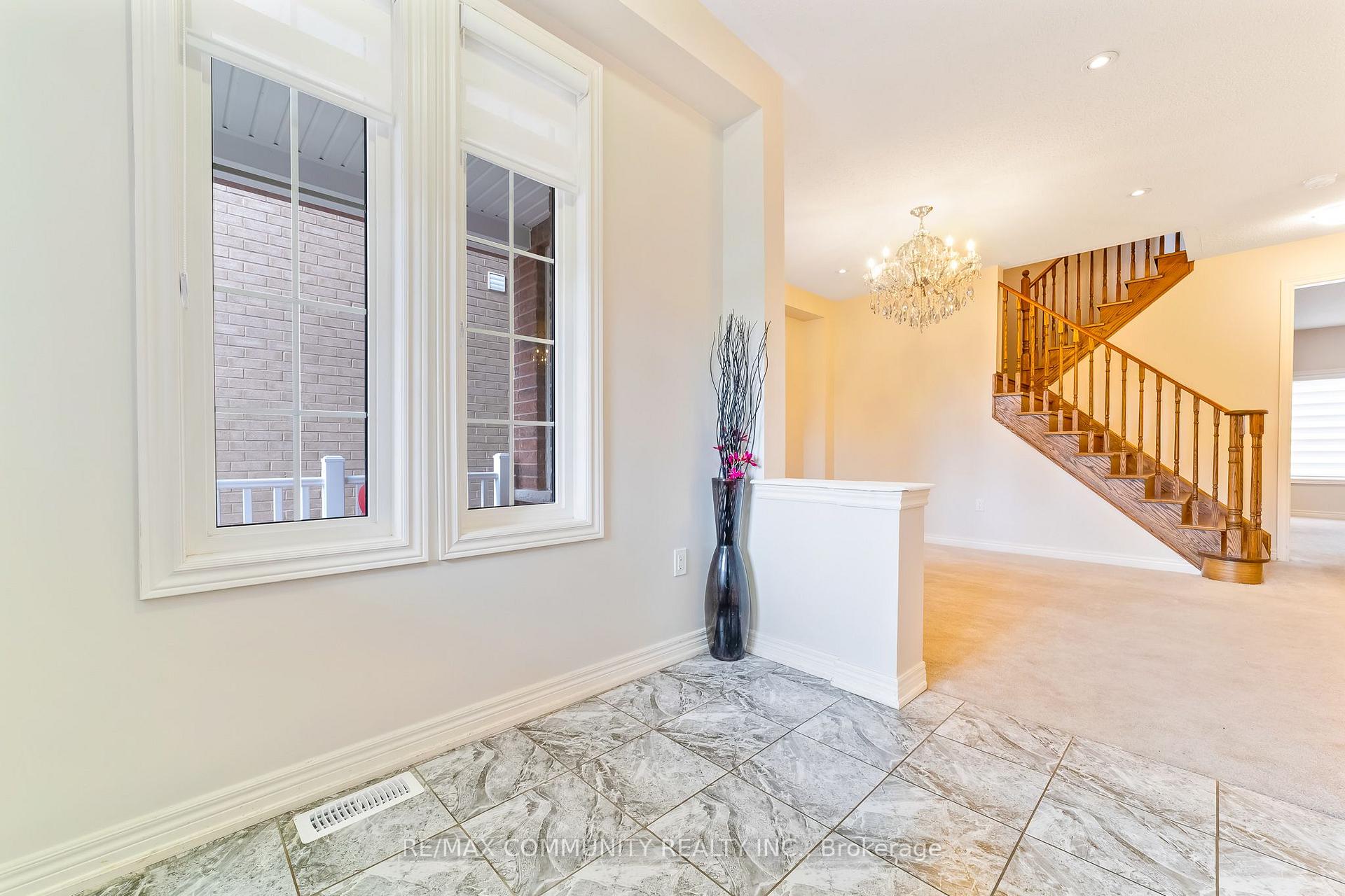 Photo 8 of 1169 Greenhill Avenue, Oshawa, Taunton — HOMEH