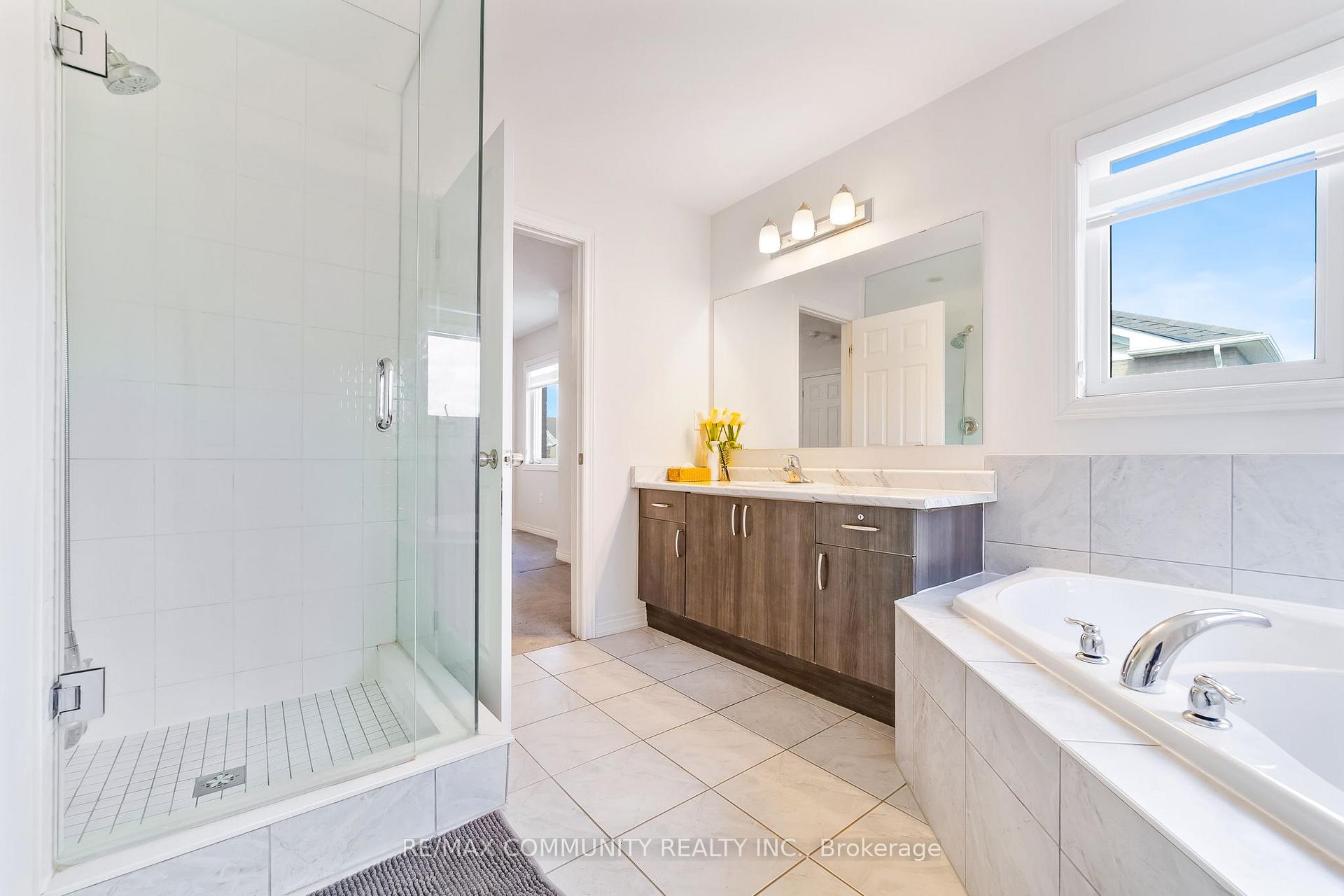 Photo 24 of 1169 Greenhill Avenue, Oshawa, Taunton — HOMEH
