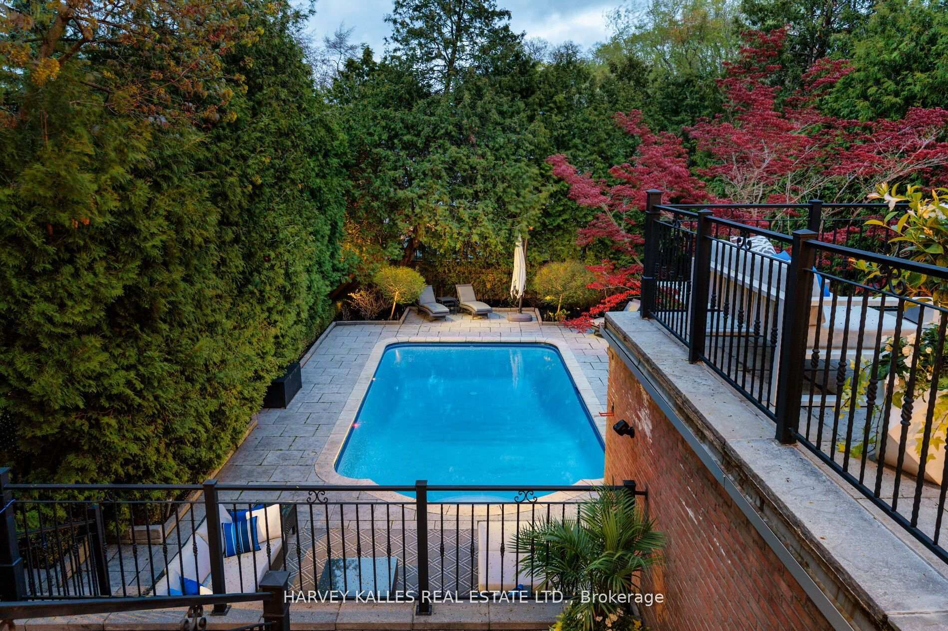 Photo 3 of 215 Dunvegan Road, Toronto, Forest Hill South — HOMEH