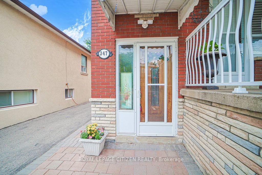 Photo 5 of 347 Harvie Avenue, Toronto, Caledonia-Fairbank — HOMEH