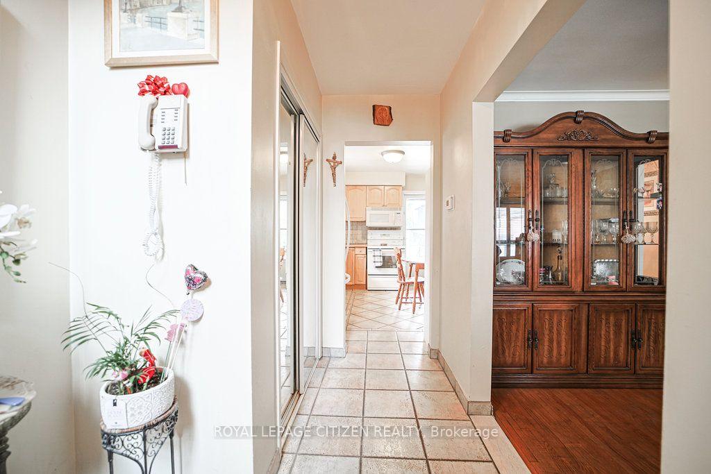 Photo 7 of 347 Harvie Avenue, Toronto, Caledonia-Fairbank — HOMEH
