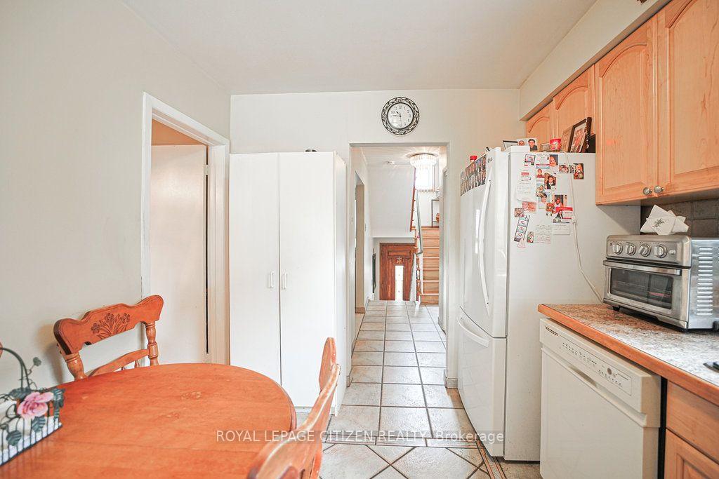 Photo 12 of 347 Harvie Avenue, Toronto, Caledonia-Fairbank — HOMEH