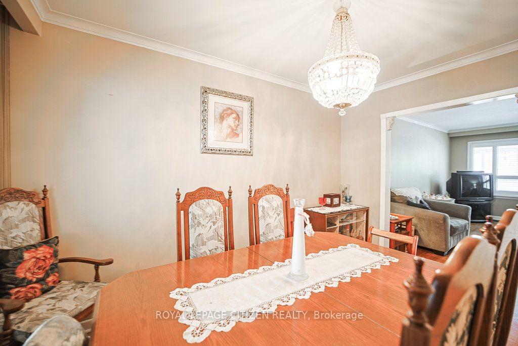 Photo 14 of 347 Harvie Avenue, Toronto, Caledonia-Fairbank — HOMEH