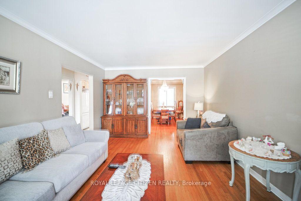 Photo 17 of 347 Harvie Avenue, Toronto, Caledonia-Fairbank — HOMEH