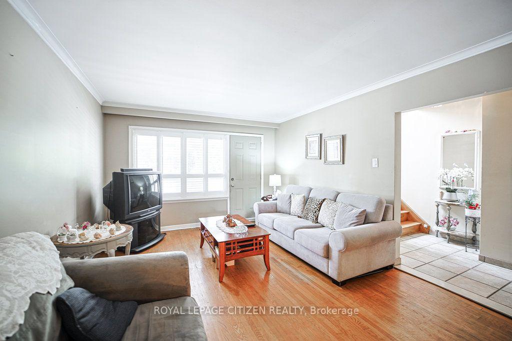 Photo 19 of 347 Harvie Avenue, Toronto, Caledonia-Fairbank — HOMEH