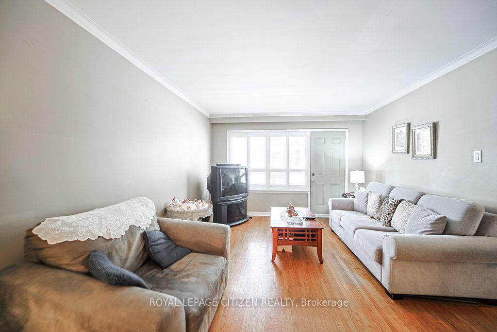 Photo 23 of 347 Harvie Avenue, Toronto, Caledonia-Fairbank — HOMEH