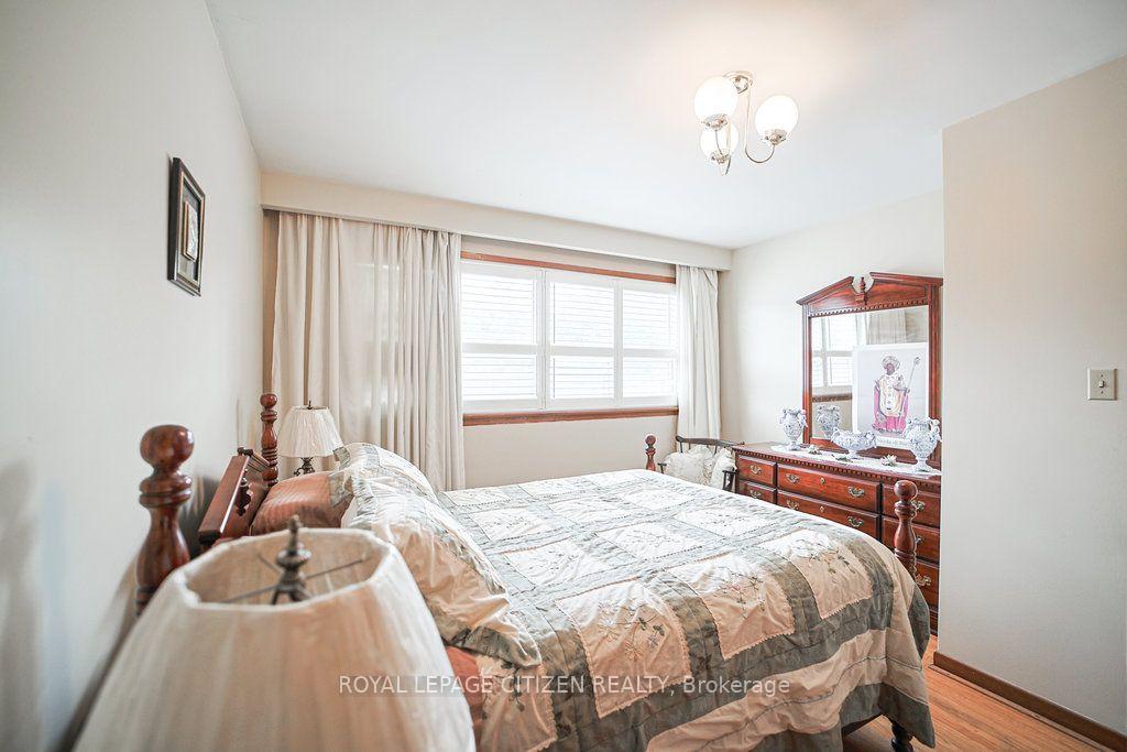 Photo 31 of 347 Harvie Avenue, Toronto, Caledonia-Fairbank — HOMEH