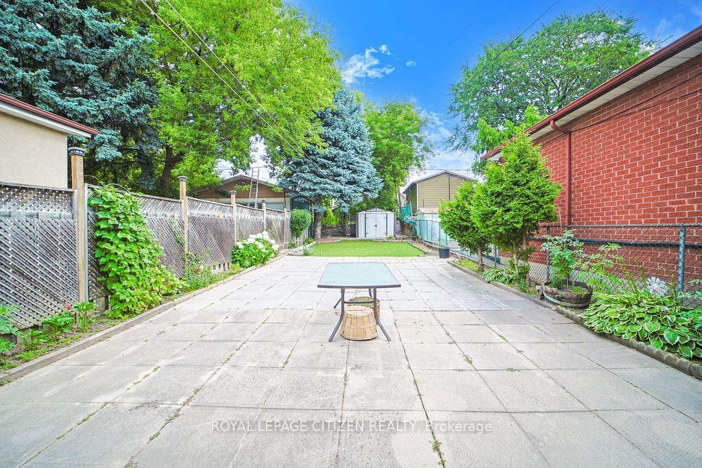 Photo 43 of 347 Harvie Avenue, Toronto, Caledonia-Fairbank — HOMEH