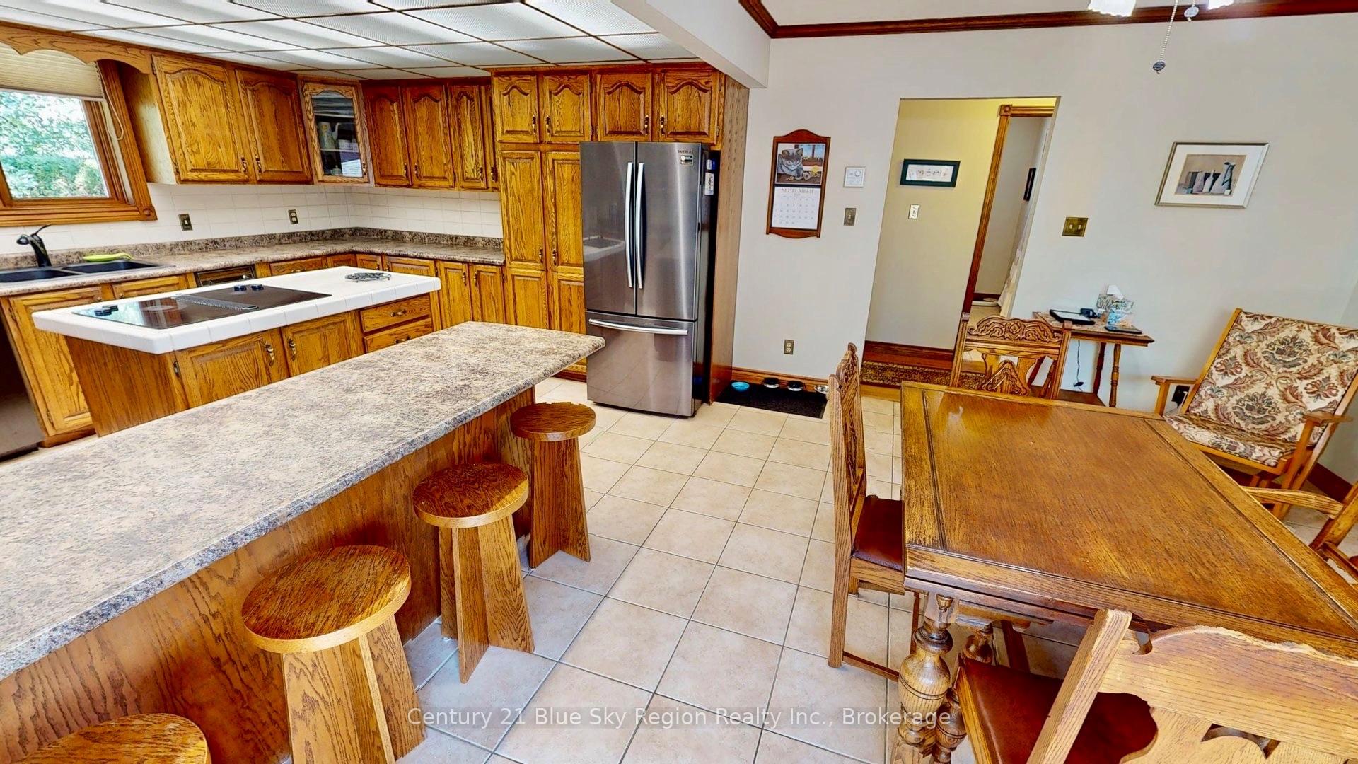 Photo 11 of 98 Labreche Drive, North Bay, Ferris — HOMEH