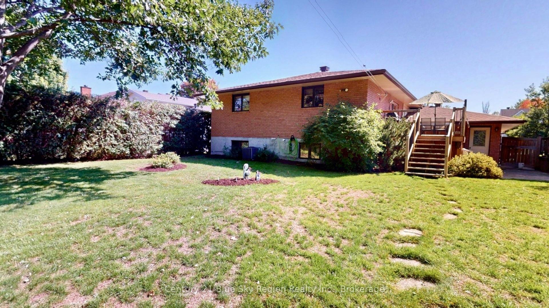 Photo 43 of 98 Labreche Drive, North Bay, Ferris — HOMEH