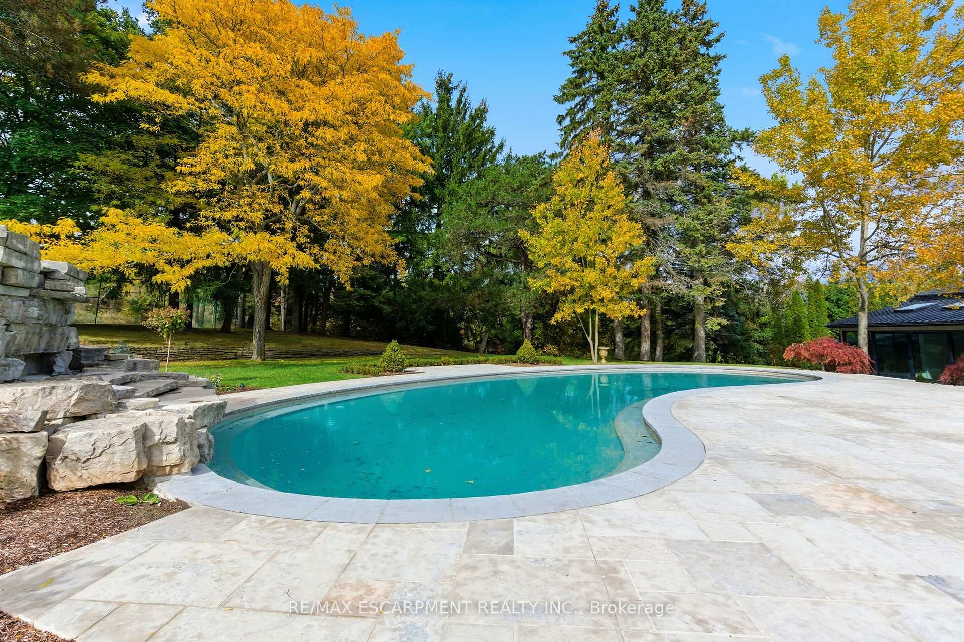 Photo 41 of 3320 Guelph Line, Burlington, Rural Burlington — HOMEH