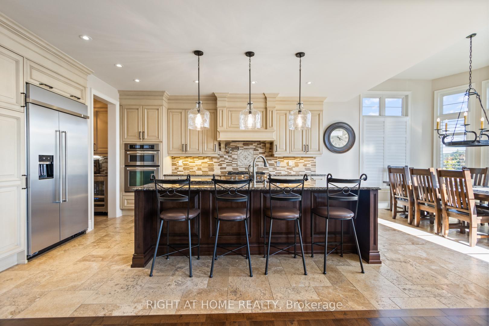 Photo 16 of 126 Vines Place, Aurora, Bayview Southeast — HOMEH