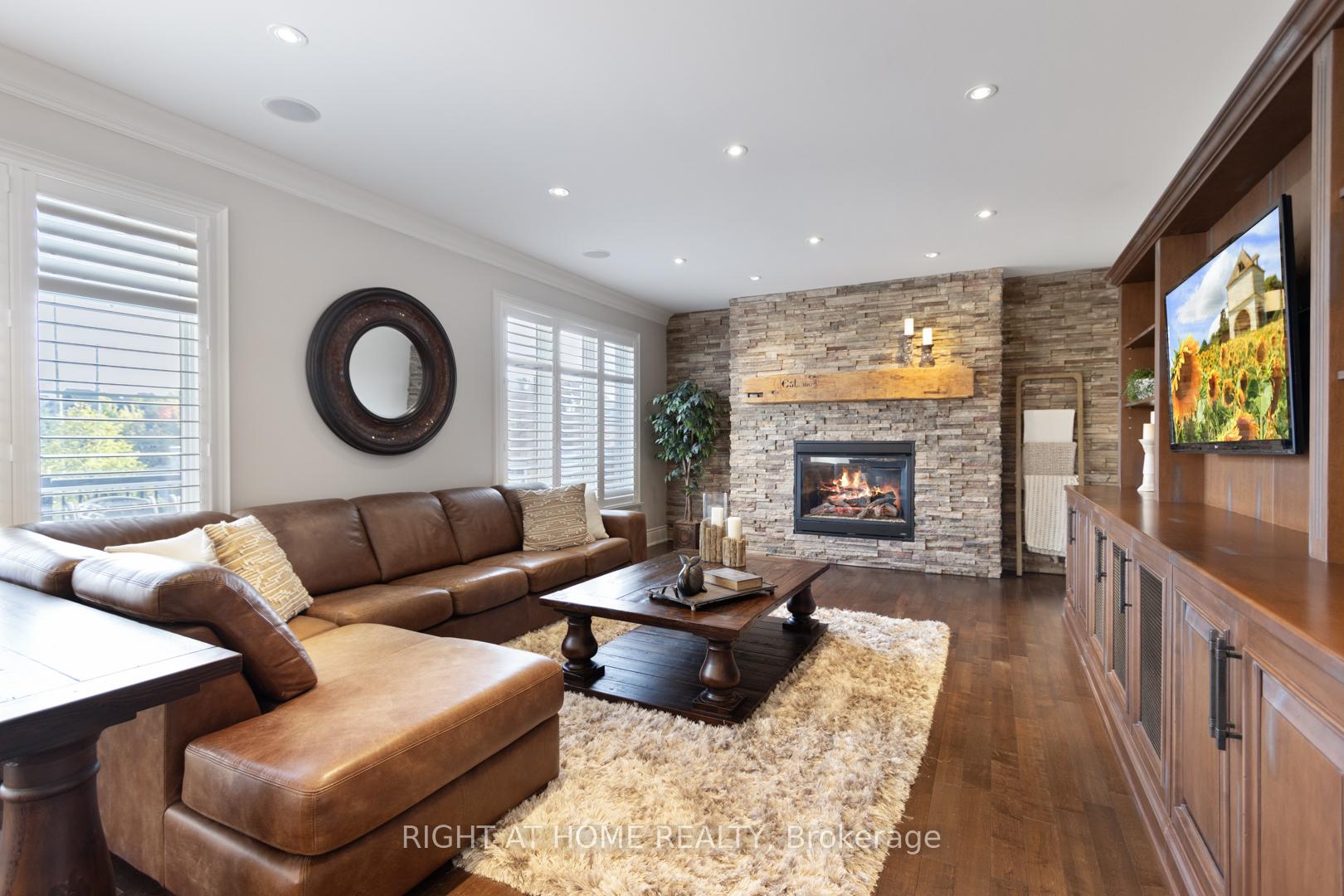 Photo 22 of 126 Vines Place, Aurora, Bayview Southeast — HOMEH