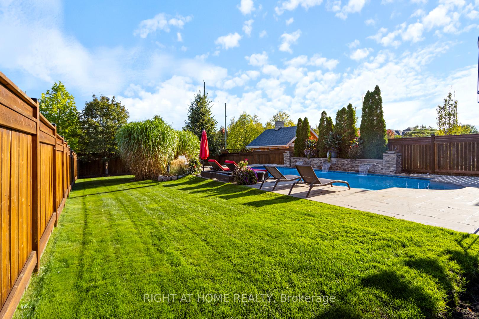 Photo 47 of 126 Vines Place, Aurora, Bayview Southeast — HOMEH