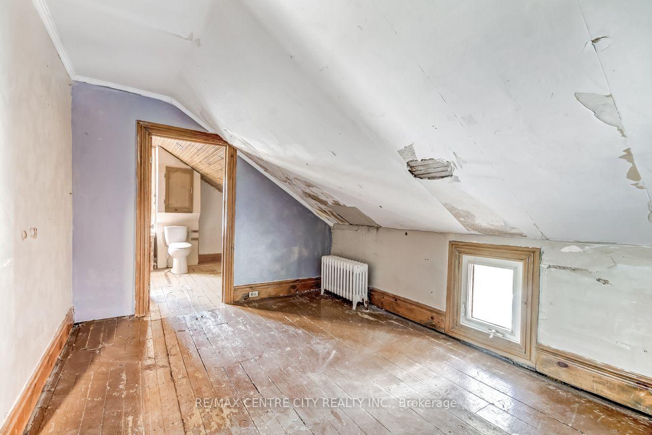Photo 12 of 45 Locust Street, St. Thomas — HOMEH