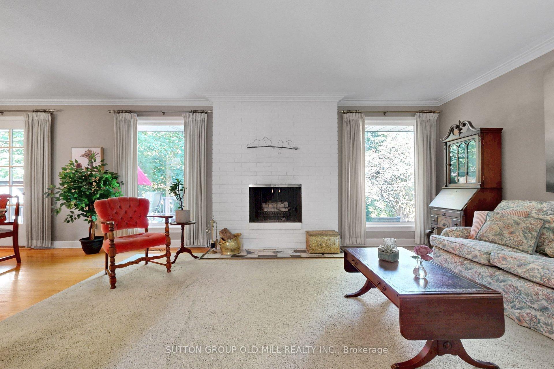 Photo 16 of 4 Ravenscrest Drive, Etobicoke, Princess-Rosethorn — HOMEH