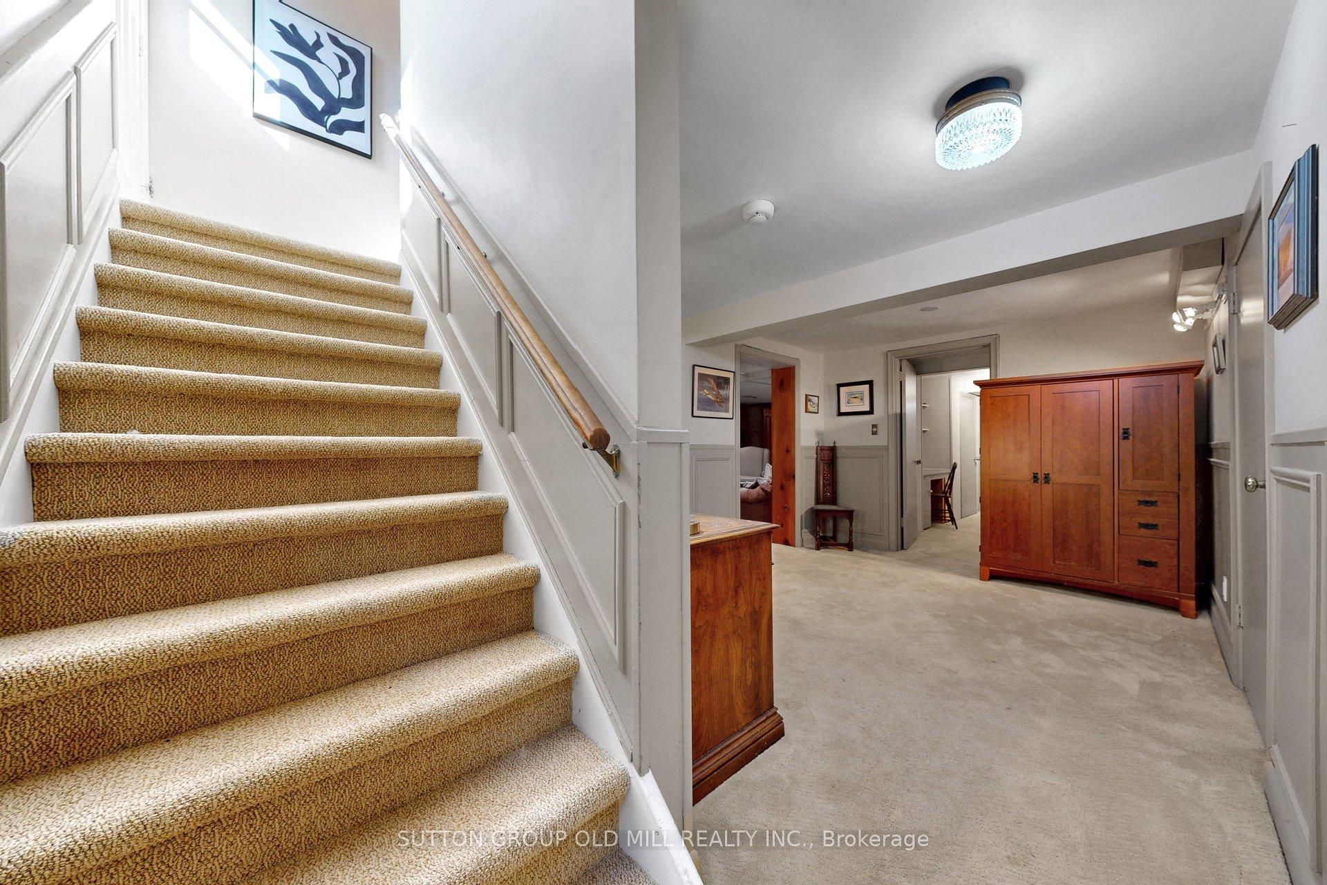 Photo 29 of 4 Ravenscrest Drive, Etobicoke, Princess-Rosethorn — HOMEH