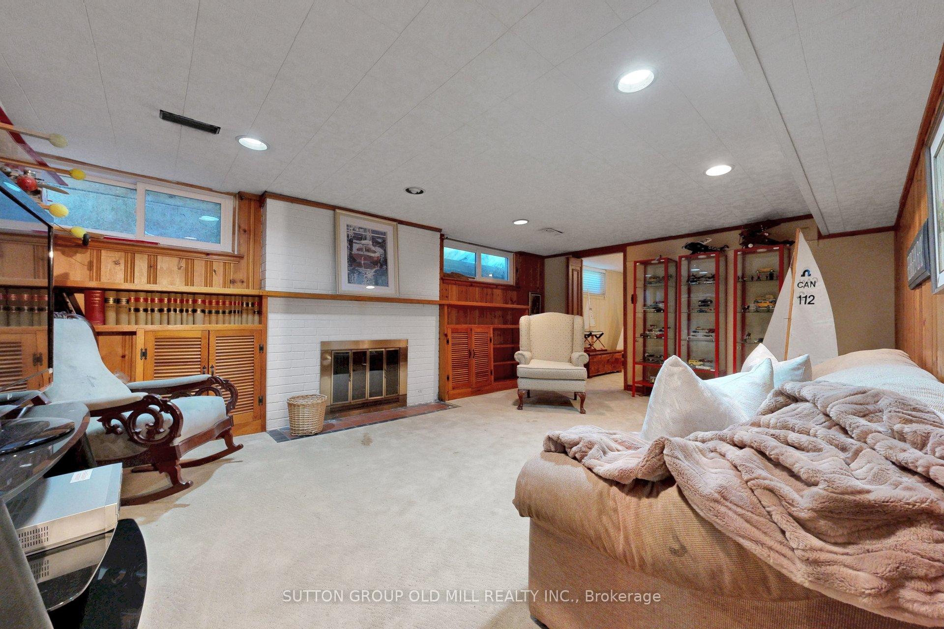 Photo 33 of 4 Ravenscrest Drive, Etobicoke, Princess-Rosethorn — HOMEH