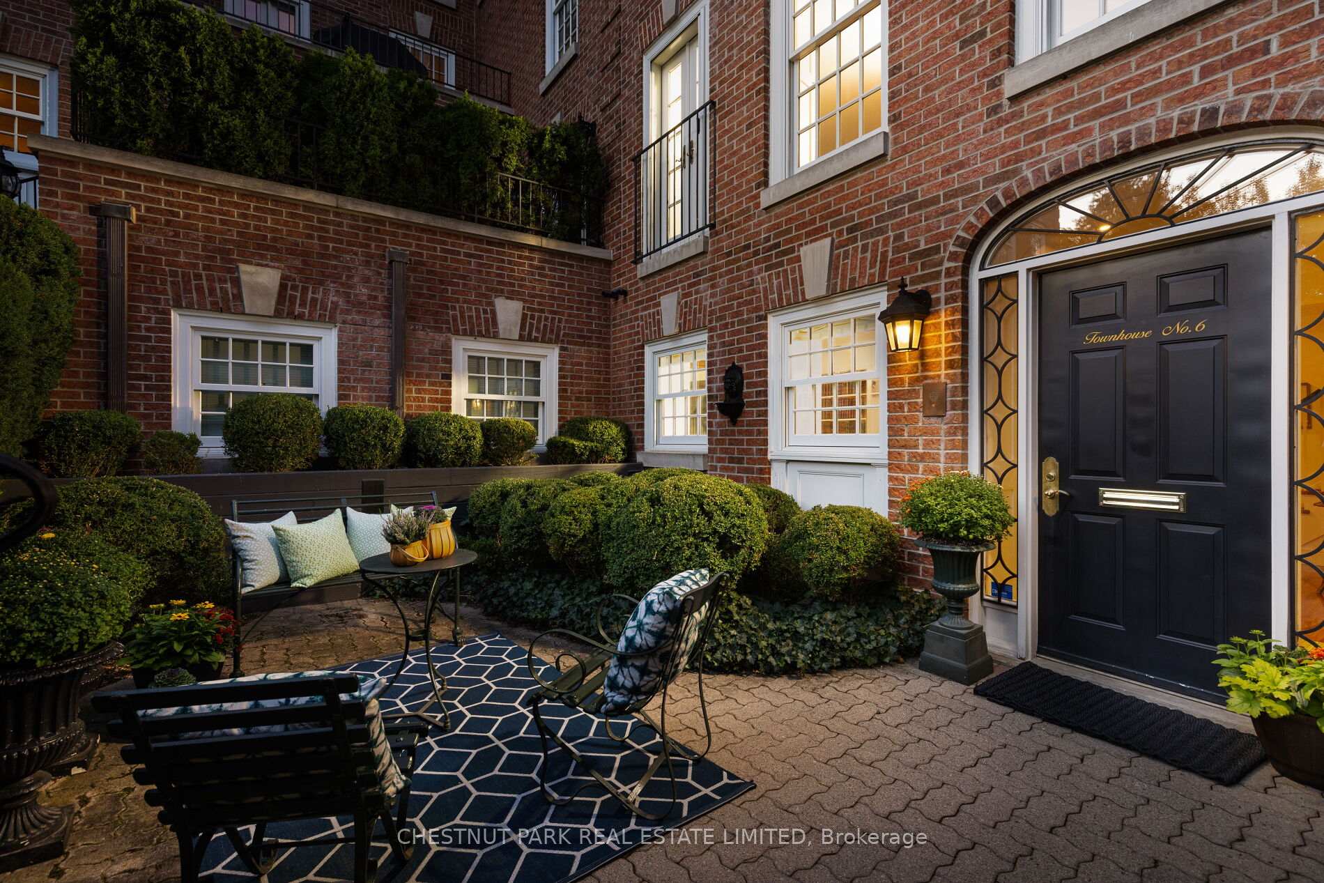 Photo 1 of Unit TH6, 94 Crescent Road, Toronto, Rosedale-Moore Park — HOMEH