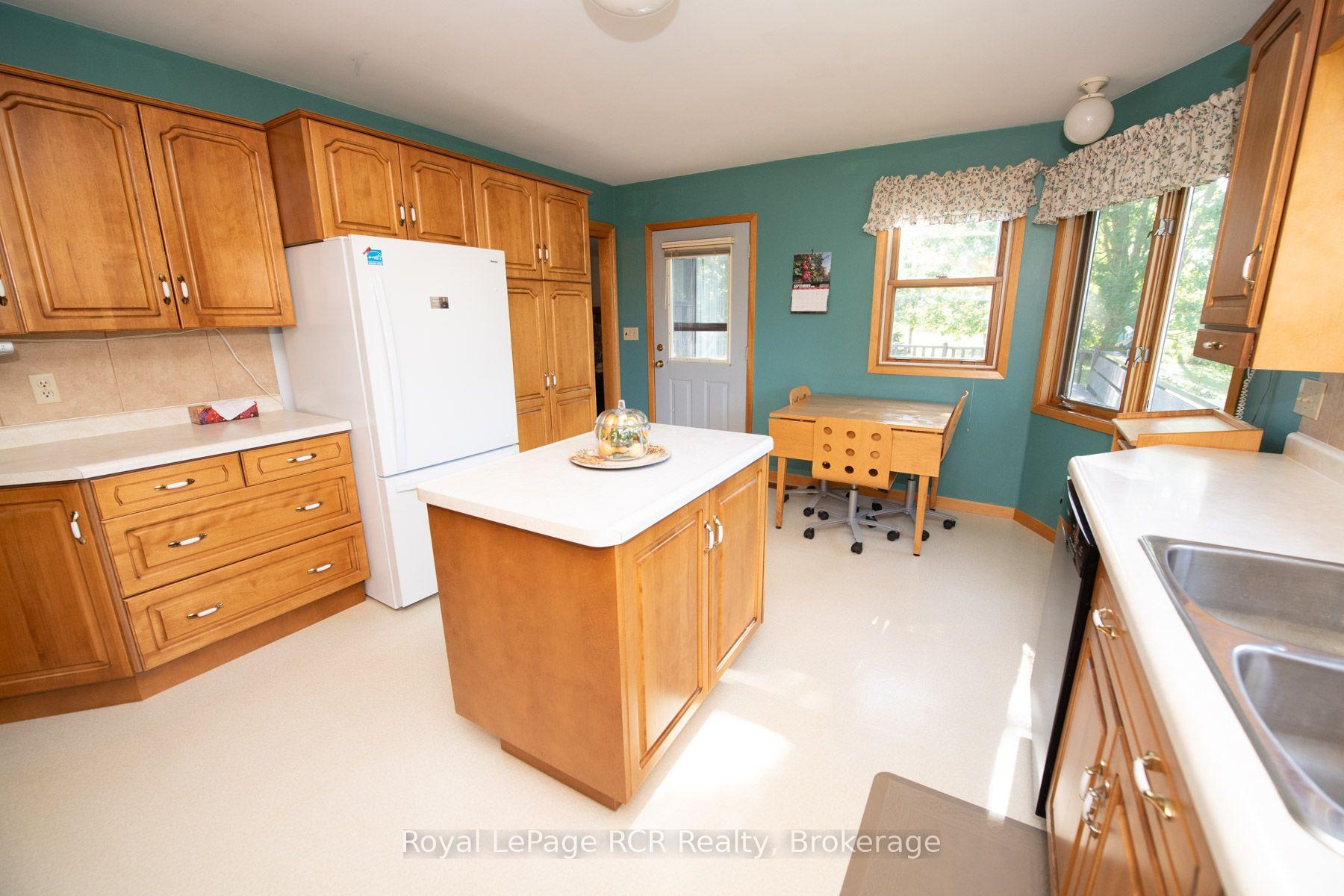 Photo 35 of 9870 Creek Road, Minto — HOMEH
