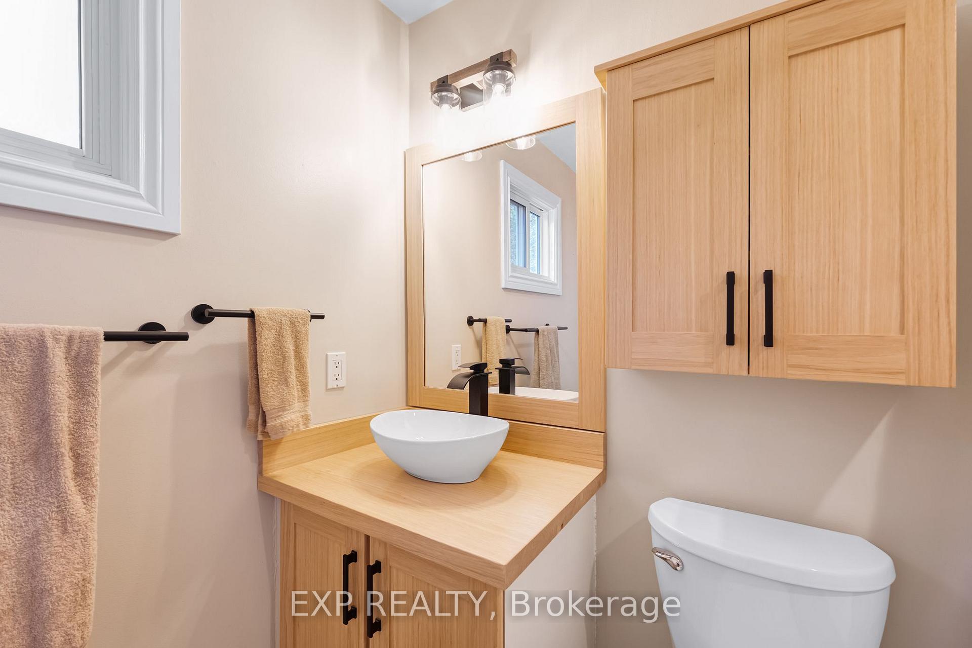 Photo 27 of 70 Natanya Boulevard, Georgina, Keswick North — HOMEH