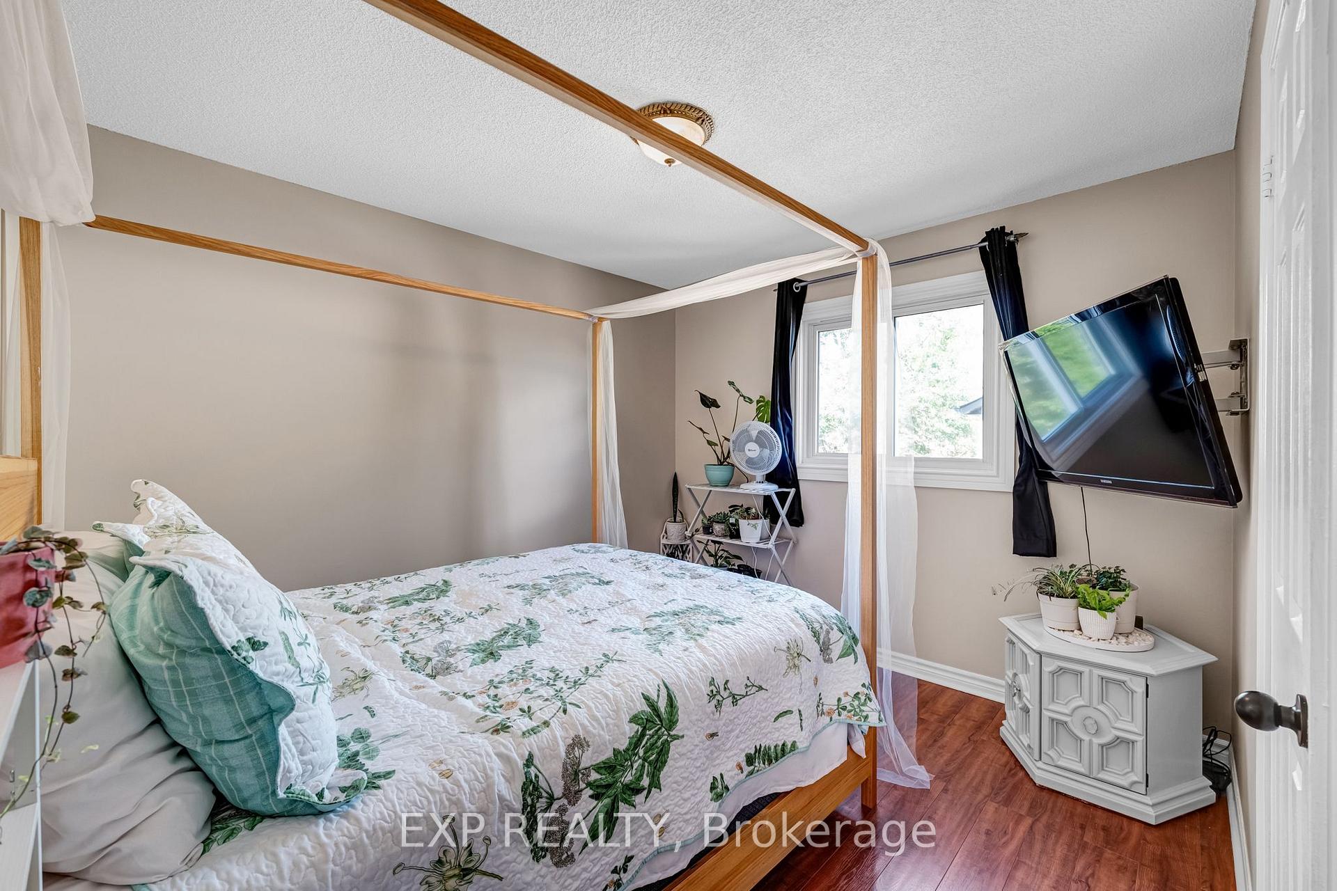 Photo 31 of 70 Natanya Boulevard, Georgina, Keswick North — HOMEH
