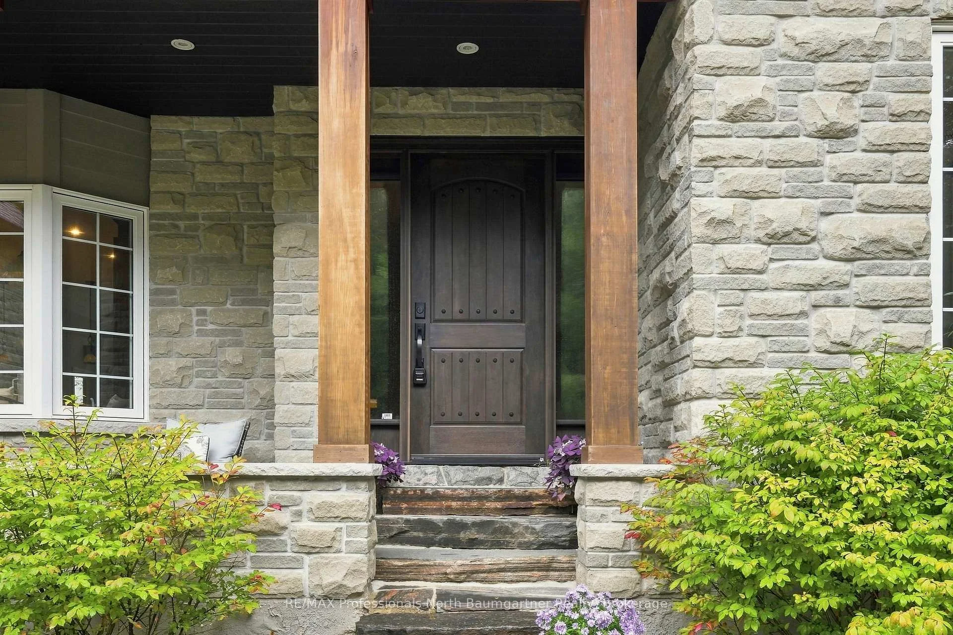 Photo 6 of 1018 Chicory Drive, Dysart et al, Dysart — HOMEH