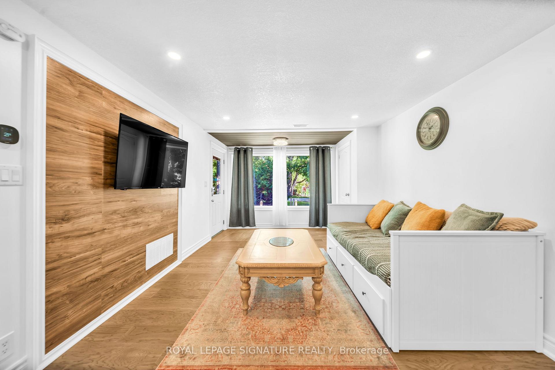 Photo 5 of 2020 Kate Avenue, Innisfil, Alcona — HOMEH
