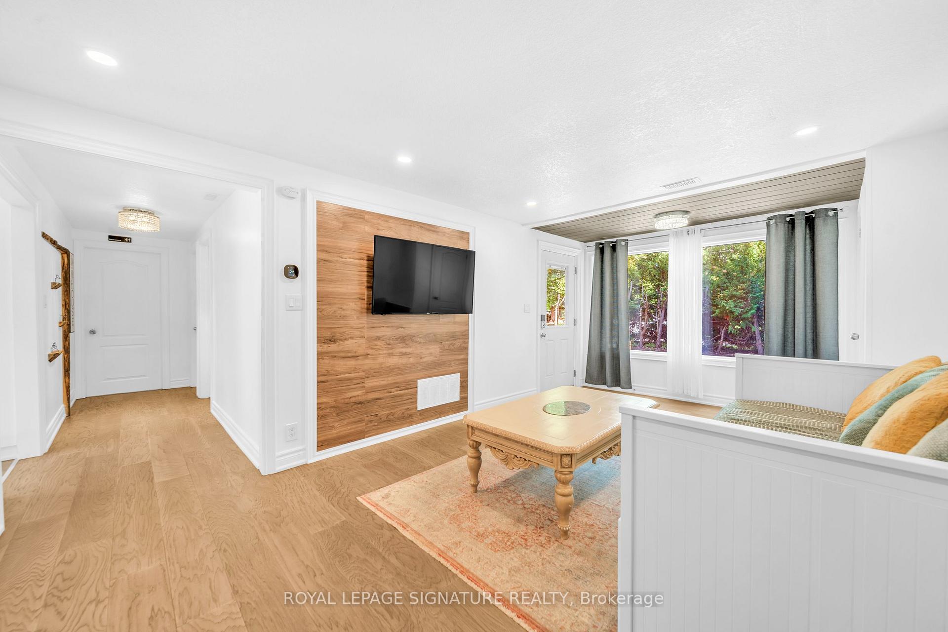 Photo 6 of 2020 Kate Avenue, Innisfil, Alcona — HOMEH