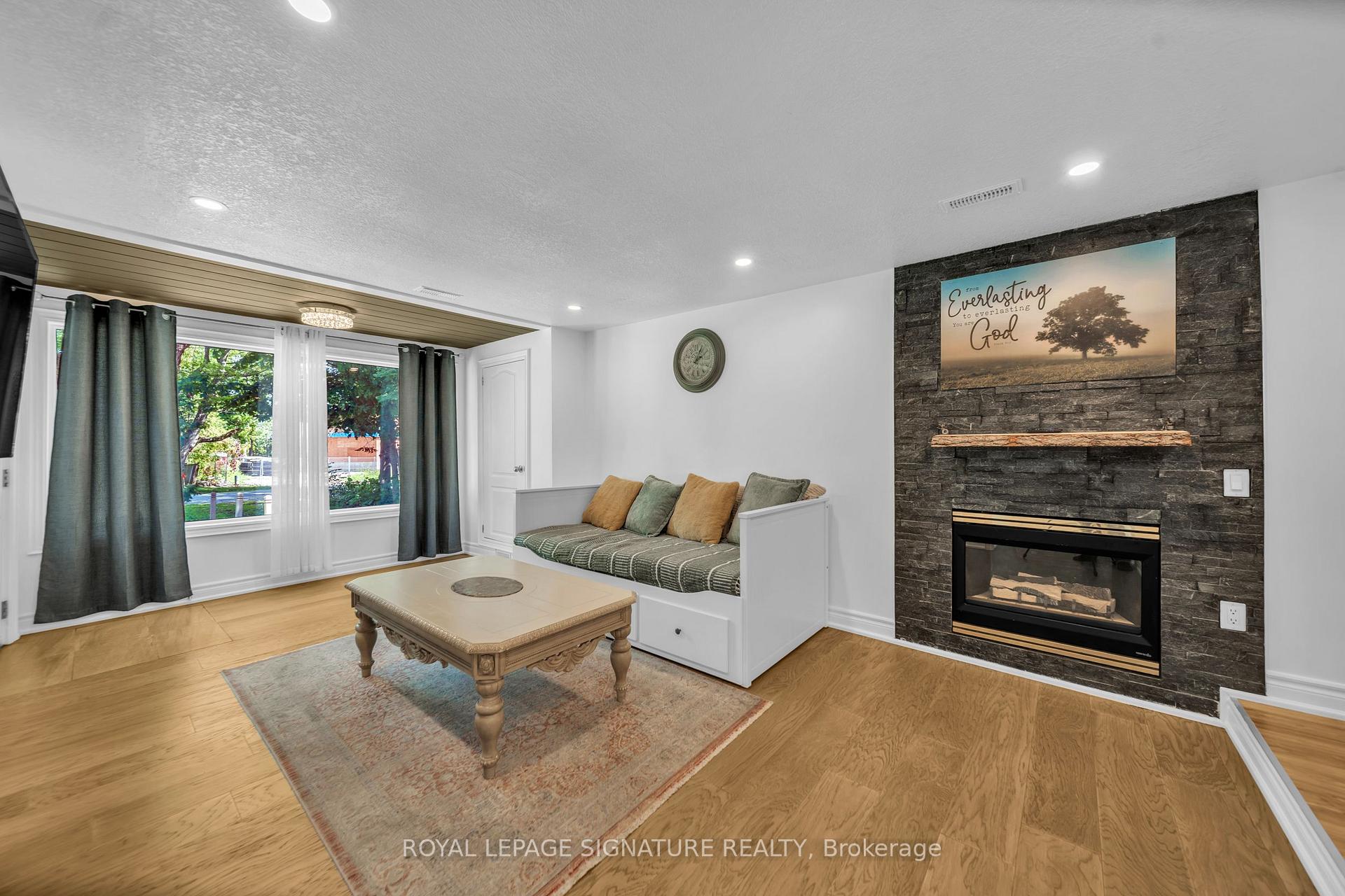 Photo 8 of 2020 Kate Avenue, Innisfil, Alcona — HOMEH