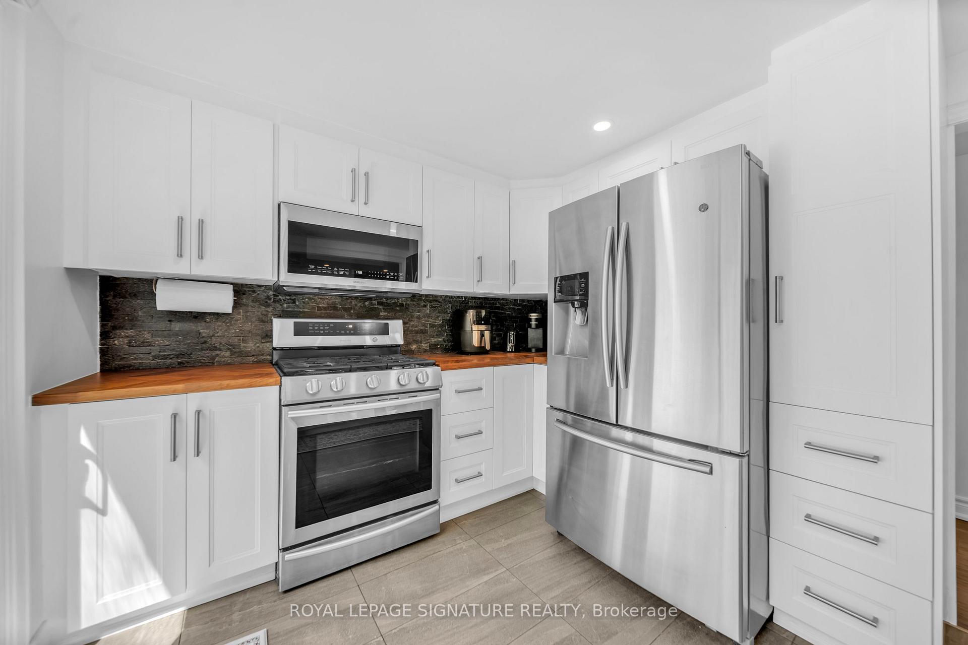 Photo 11 of 2020 Kate Avenue, Innisfil, Alcona — HOMEH