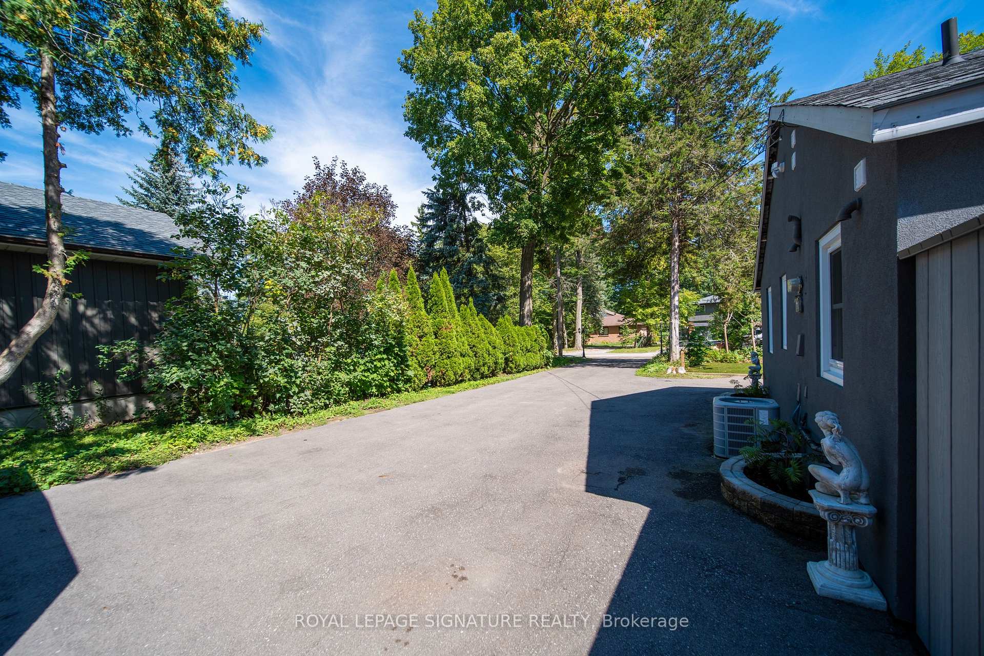 Photo 29 of 2020 Kate Avenue, Innisfil, Alcona — HOMEH