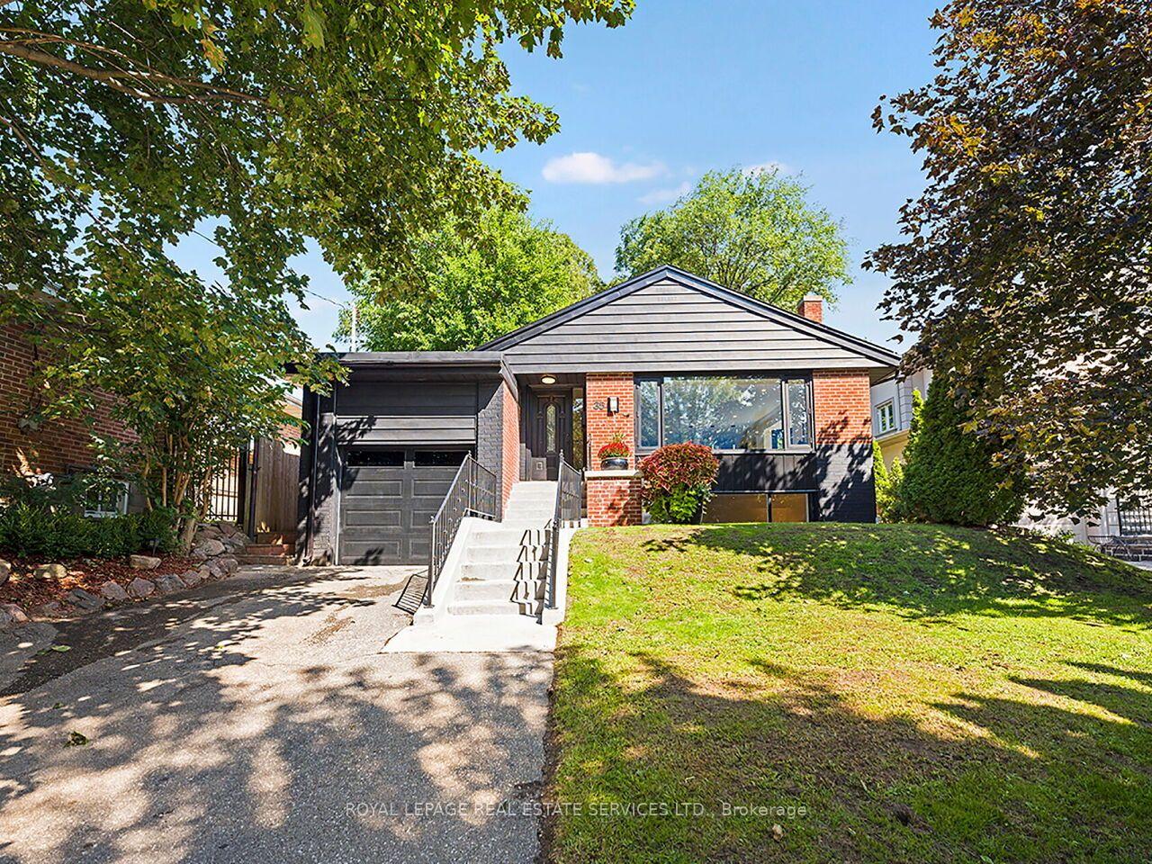 Photo 1 of 35 Fernalroy Boulevard, Etobicoke, Stonegate-Queensway — HOMEH