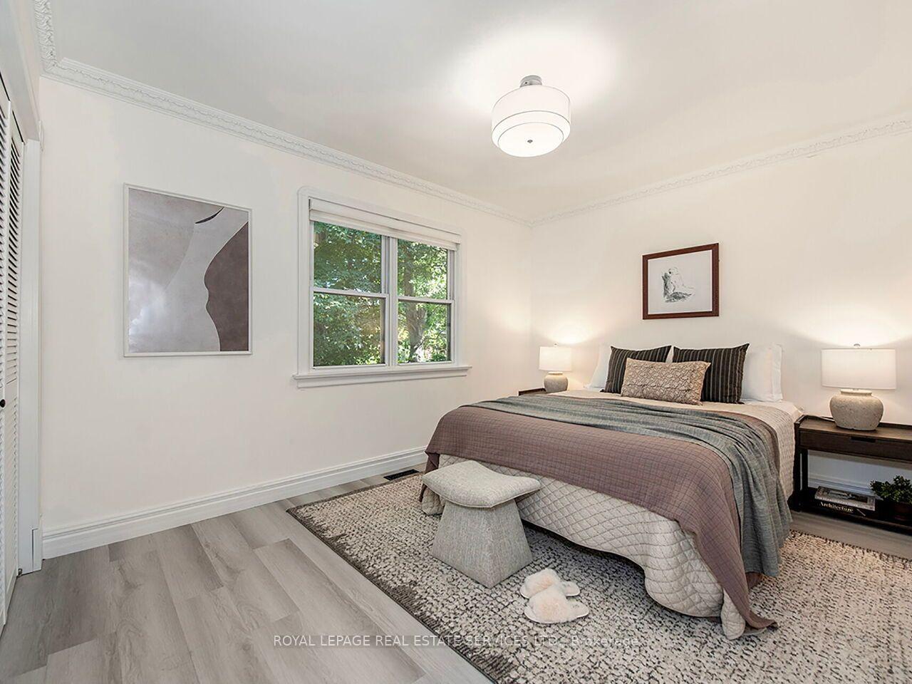 Photo 22 of 35 Fernalroy Boulevard, Etobicoke, Stonegate-Queensway — HOMEH