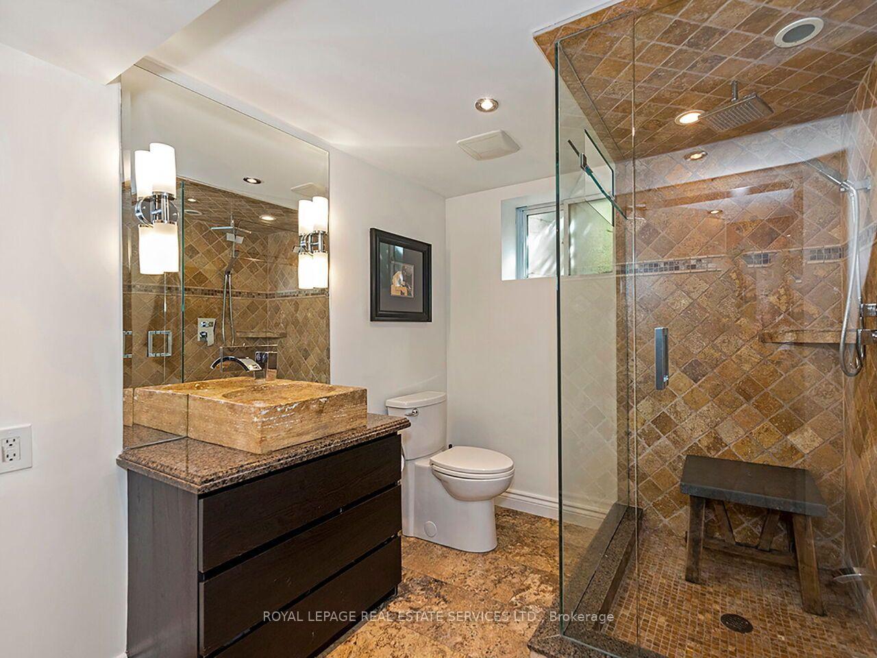 Photo 35 of 35 Fernalroy Boulevard, Etobicoke, Stonegate-Queensway — HOMEH