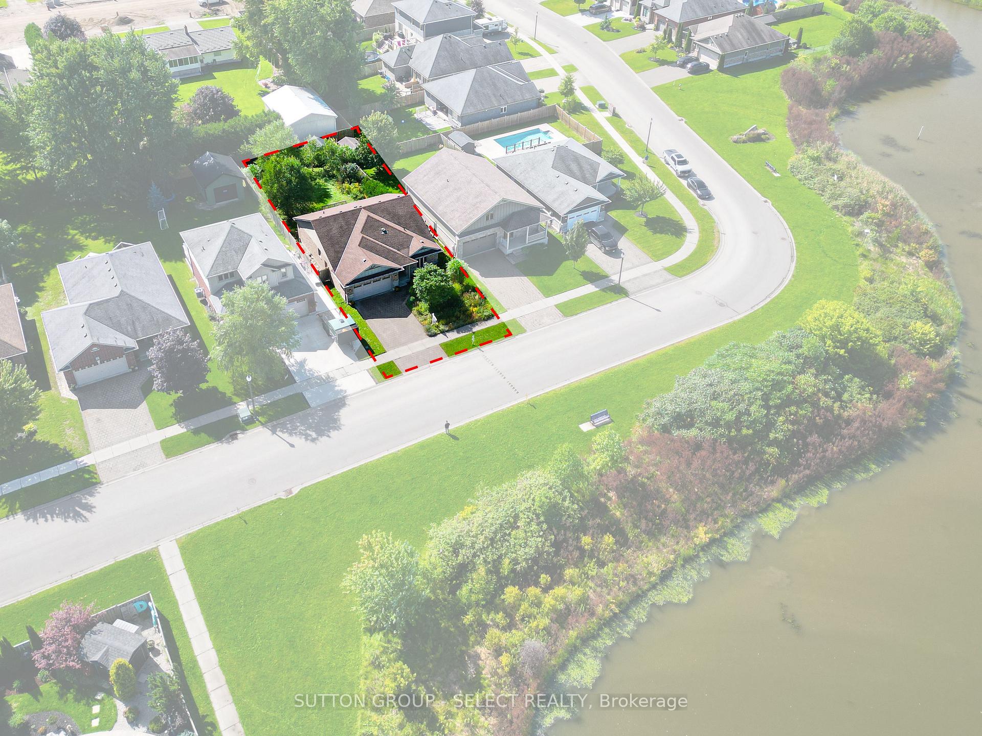 Photo 2 of 24 Brooker Trail, Thames Centre, Thorndale — HOMEH