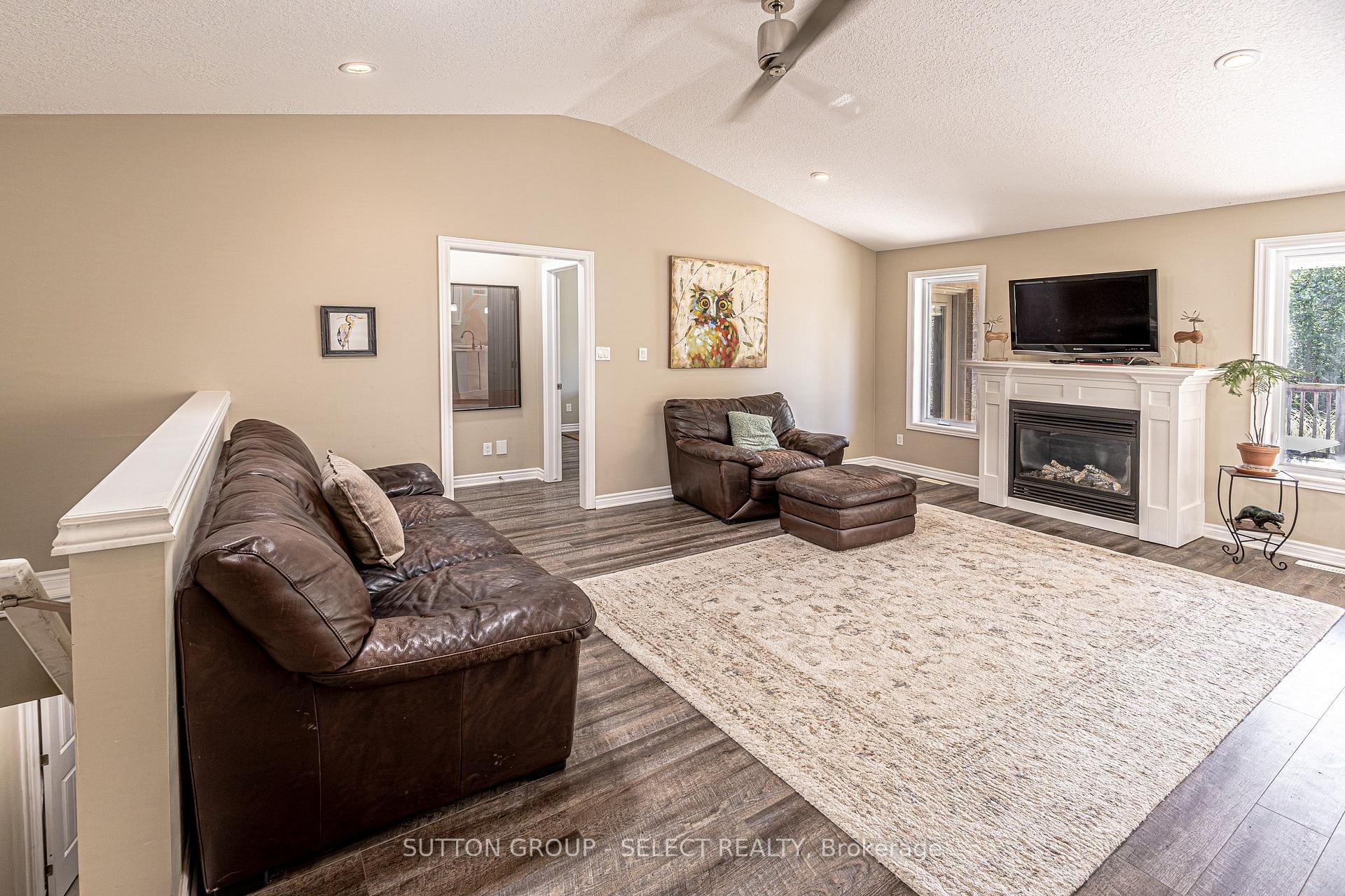 Photo 7 of 24 Brooker Trail, Thames Centre, Thorndale — HOMEH