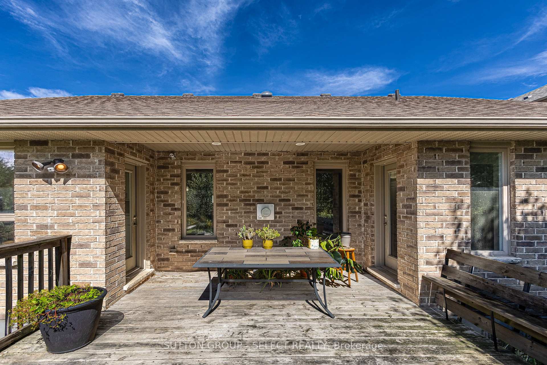 Photo 37 of 24 Brooker Trail, Thames Centre, Thorndale — HOMEH