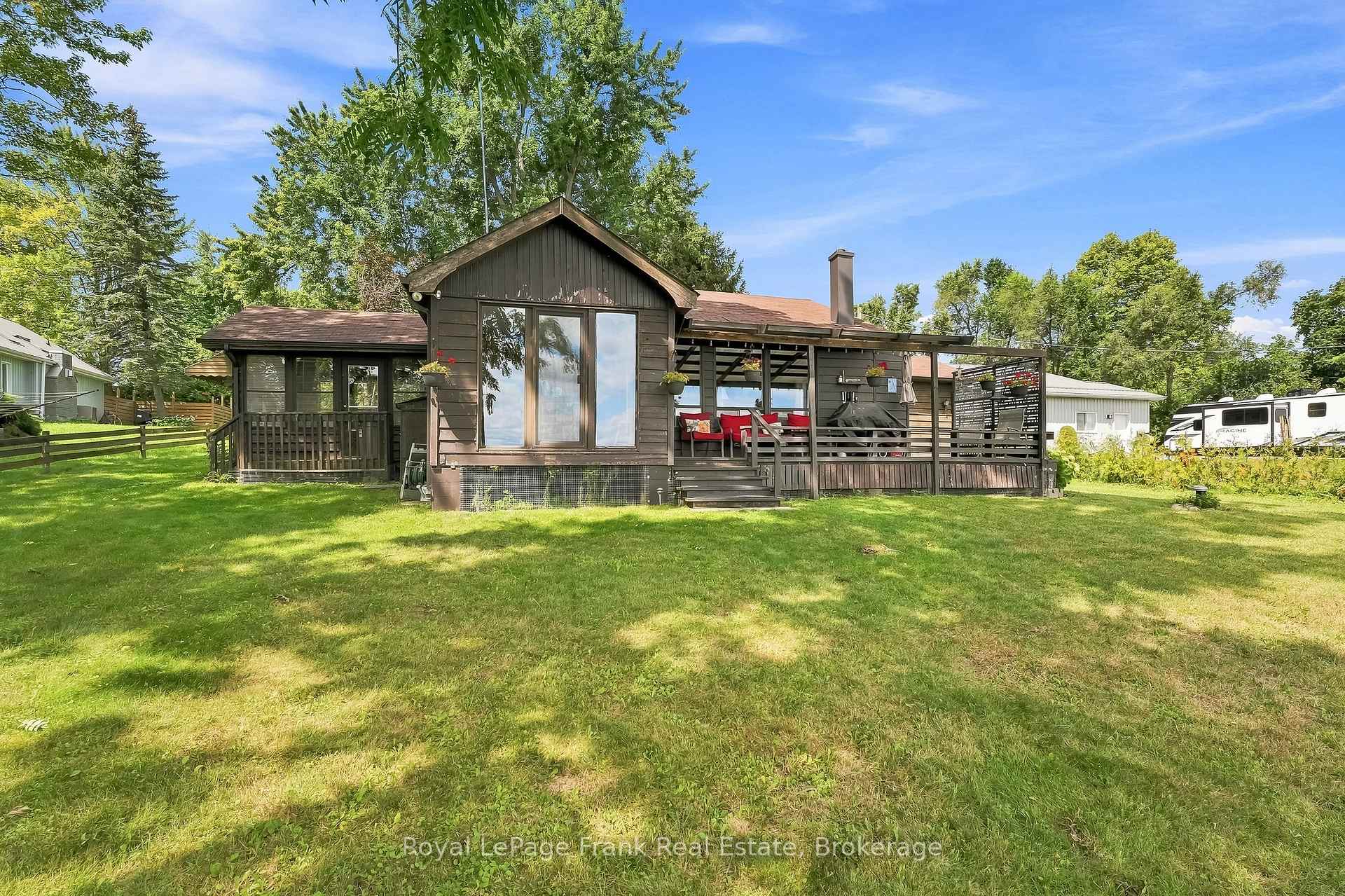 Photo 3 of 131 Ball Point Road, Kawartha Lakes, Little Britain — HOMEH