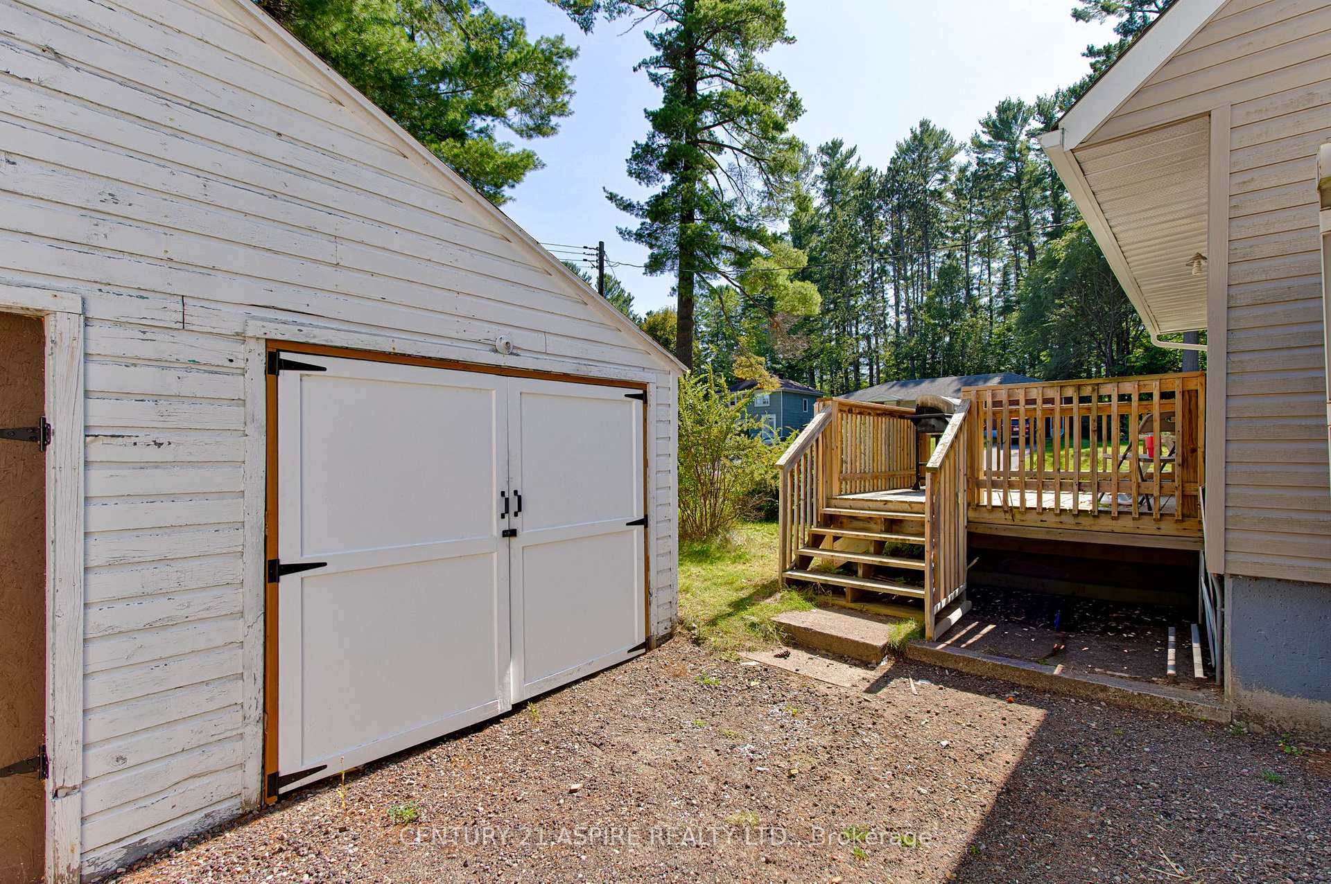Photo 2 of 2 Thomson Crescent, Deep River, Deep River — HOMEH