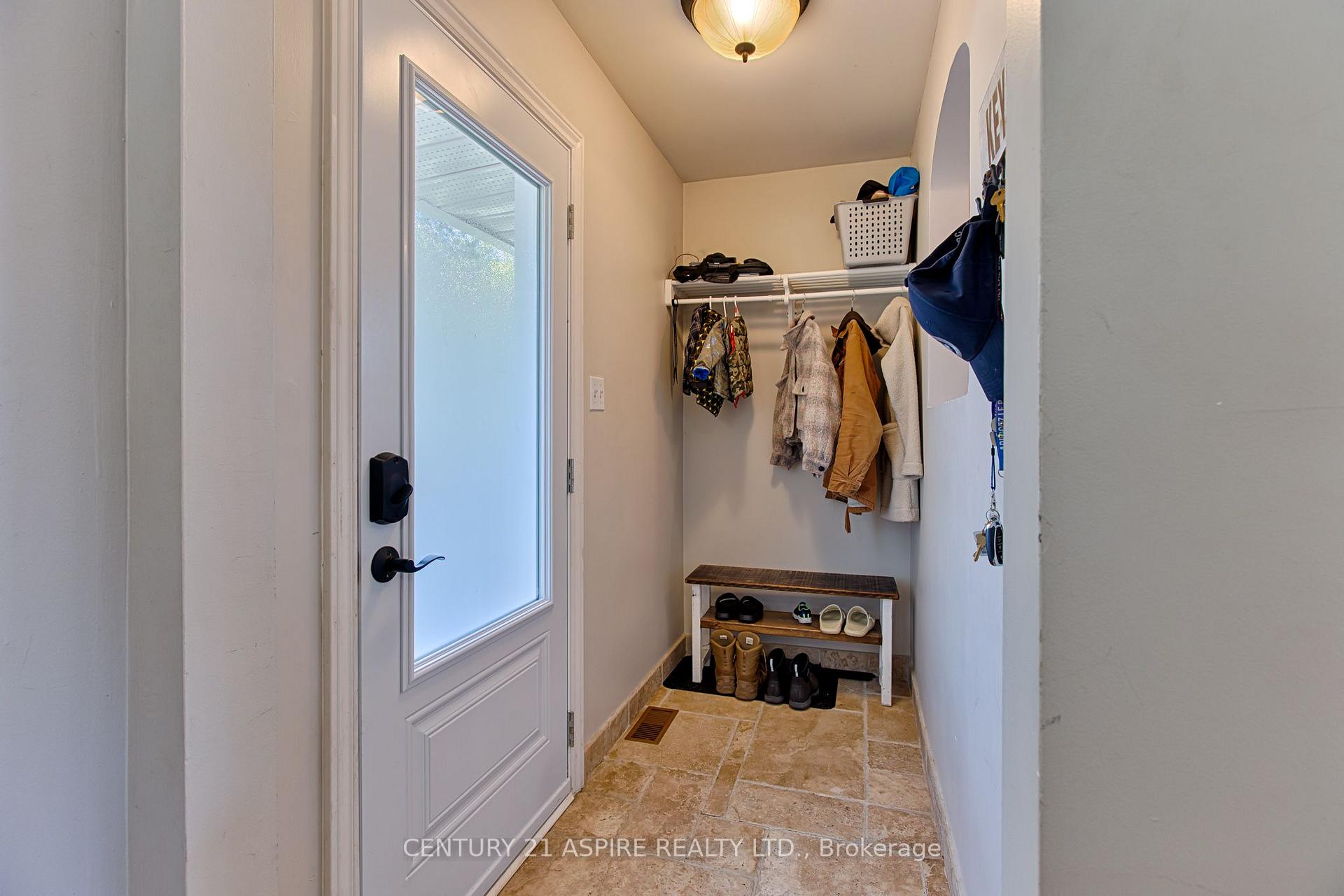 Photo 5 of 2 Thomson Crescent, Deep River, Deep River — HOMEH