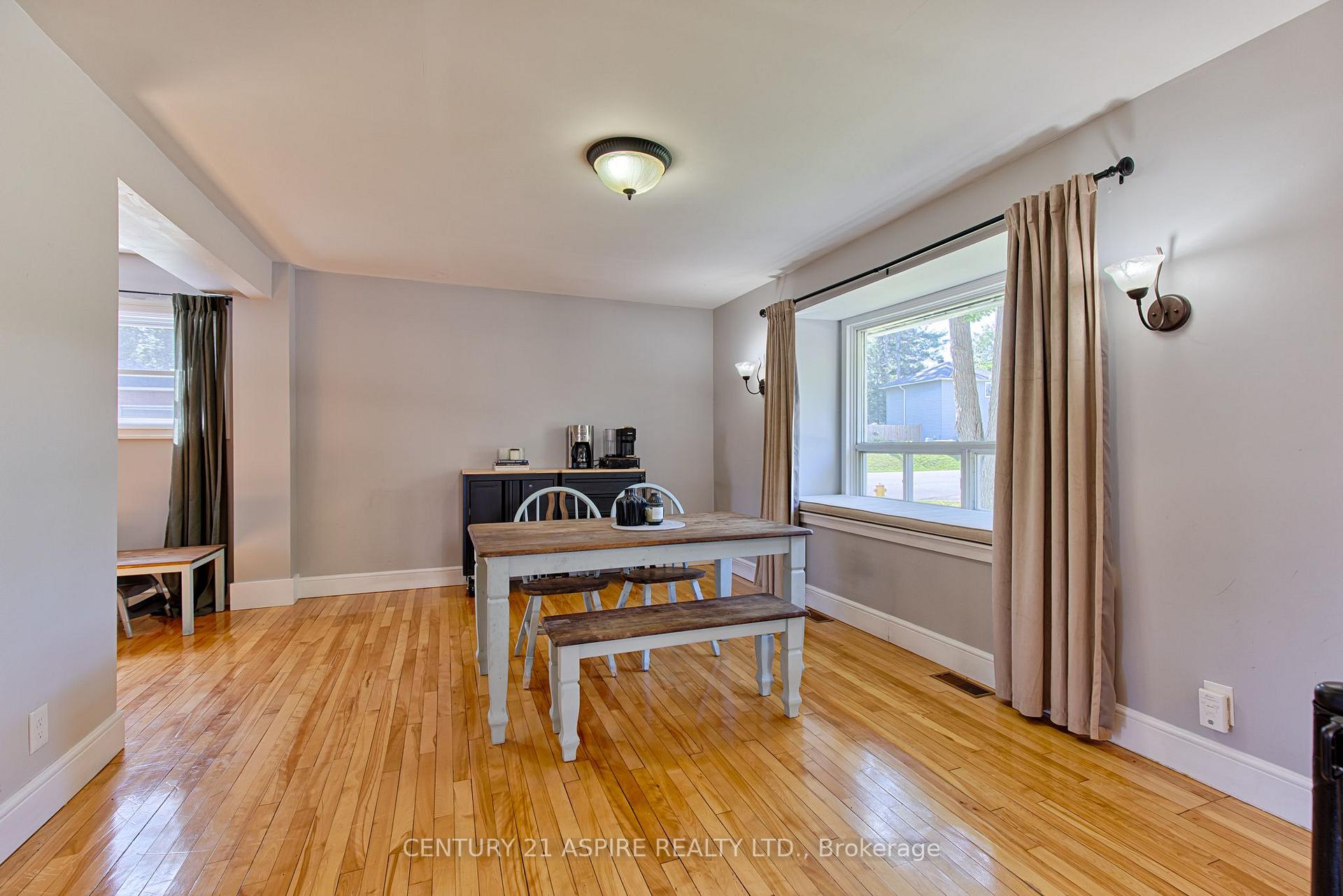 Photo 8 of 2 Thomson Crescent, Deep River, Deep River — HOMEH